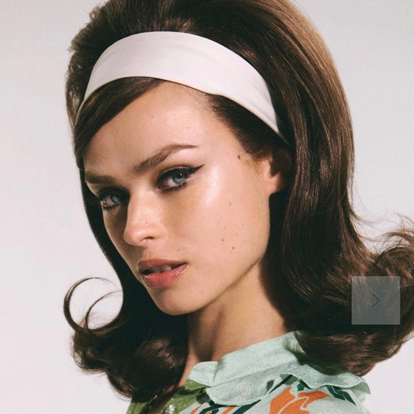 Anthropologie Accessories - ANTHROPOLOGIE Clubhouse Scarf 2 Cream & Black Headbands